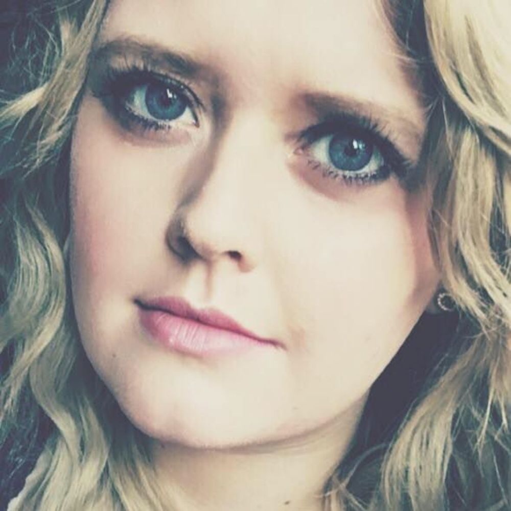 Meet your Posher, Lexie